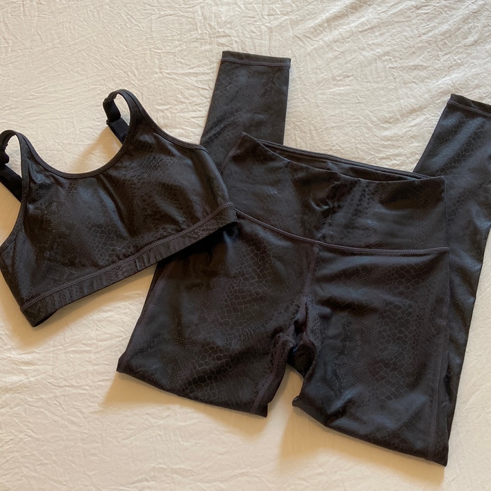 Mona B Snake Skin Set